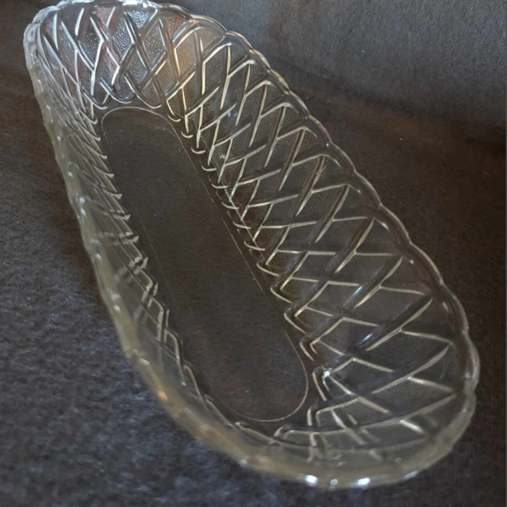 Elegant Clear Glass Serving Dish